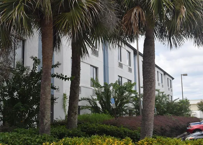 Destiny Palms Hotel Maingate West